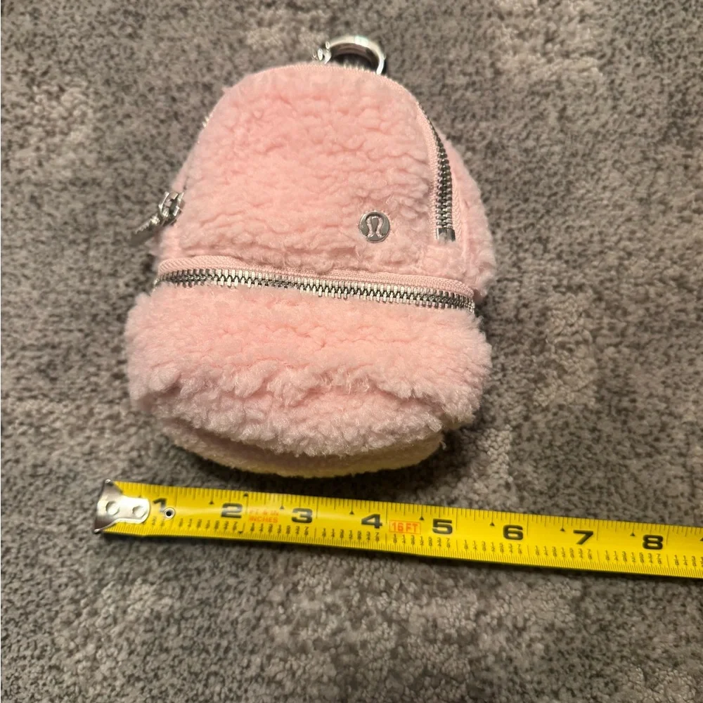 Lululemon soft pink backpack bag charm - Picture 3 of 5